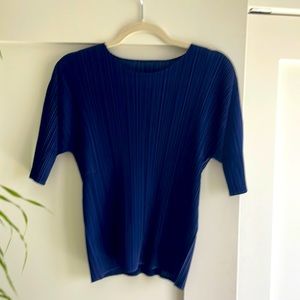 Pleats Please (3) royal blue top